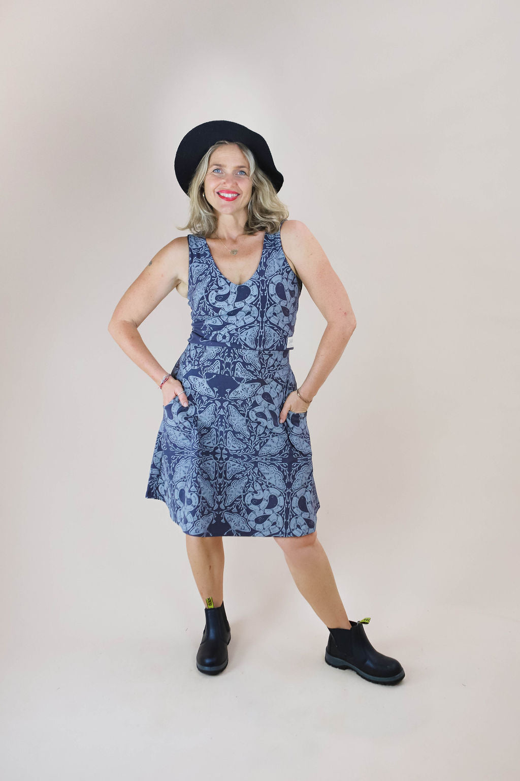 4-Way Reversible Stretch Crop – Nightwalk Print