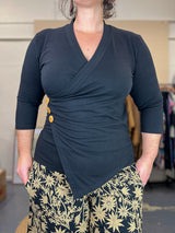 Crossover Top Black - 3/4 Sleeve