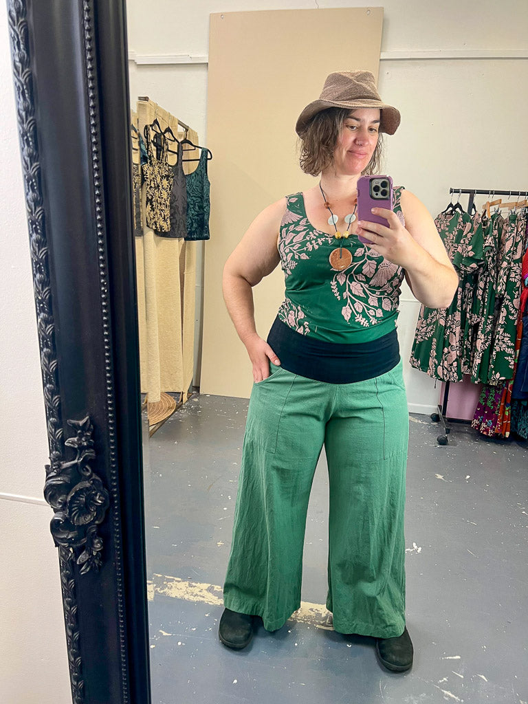 Organic Stretch Tank - Spirit of Tulsi