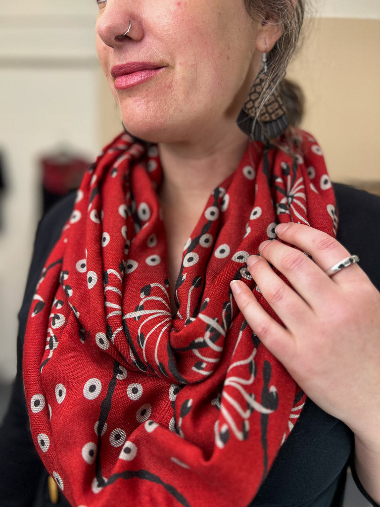 Loop de loop Scarf - Lomandra